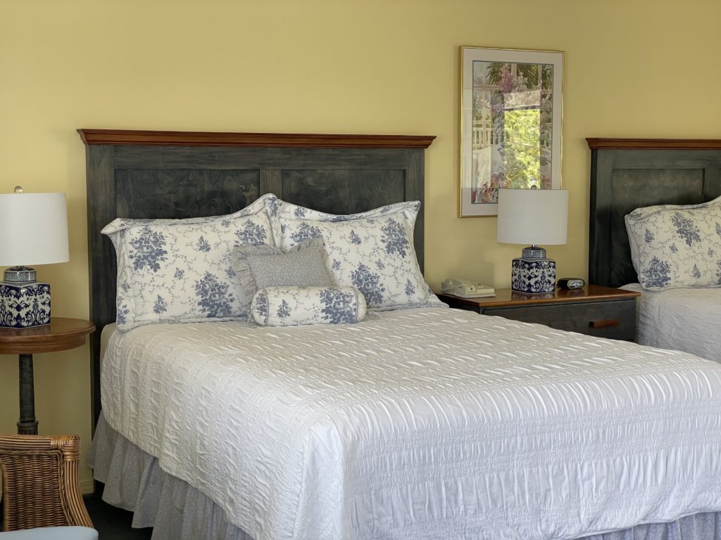 Deluxe Lakeview Room with two comfortable queen size beds
